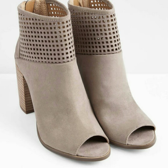 Open toe ankle boots - Picture 3 of 3